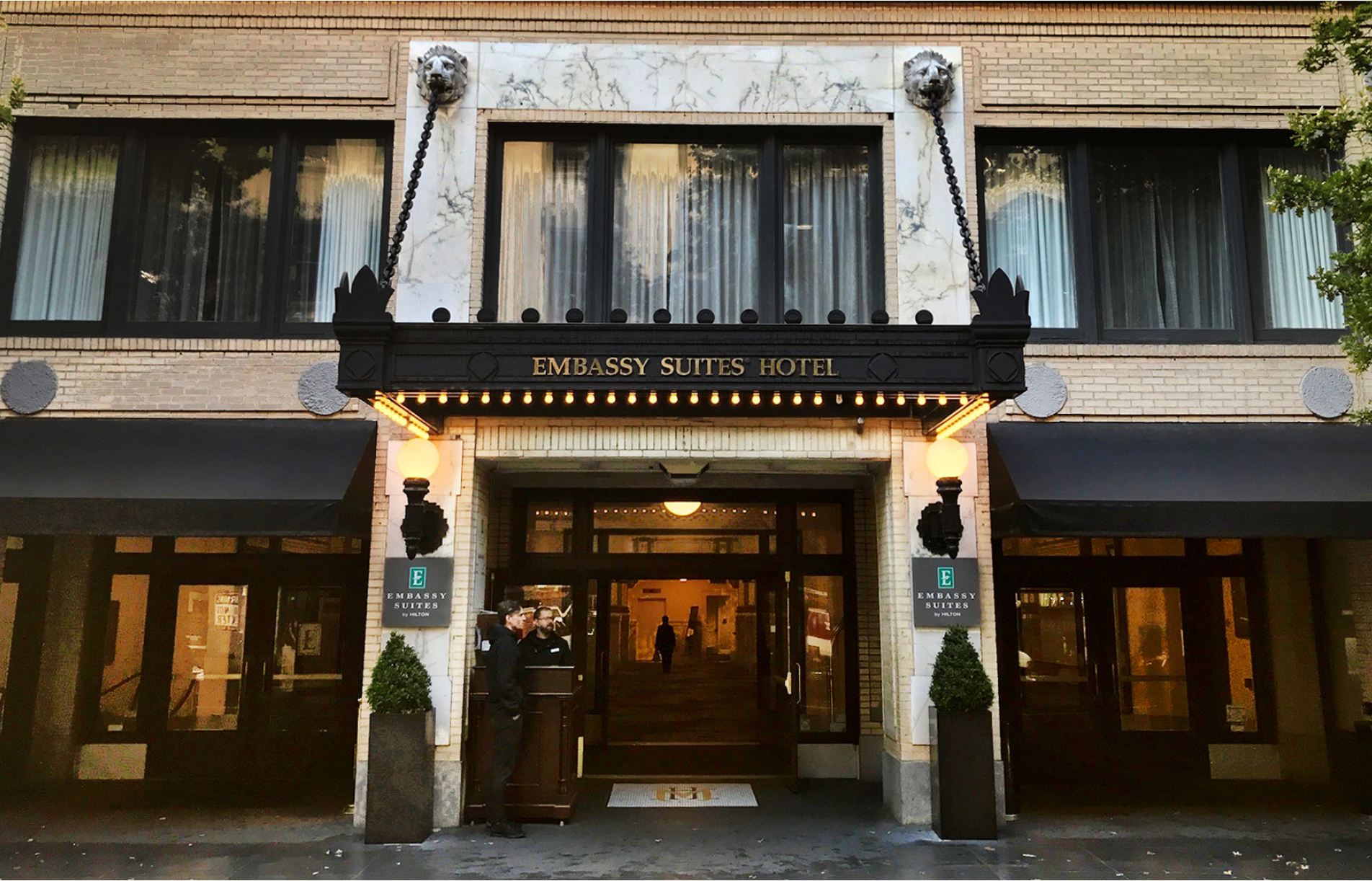 Embassy_Suites_Portland