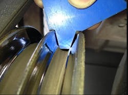 Sheave groove wear. Sheave groove wear.