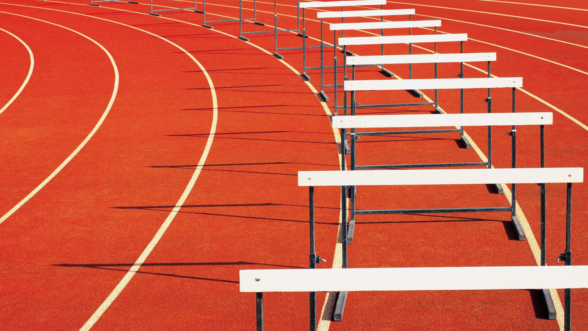 Hurdles Track 1940x900 33807 623947d96c4ff
