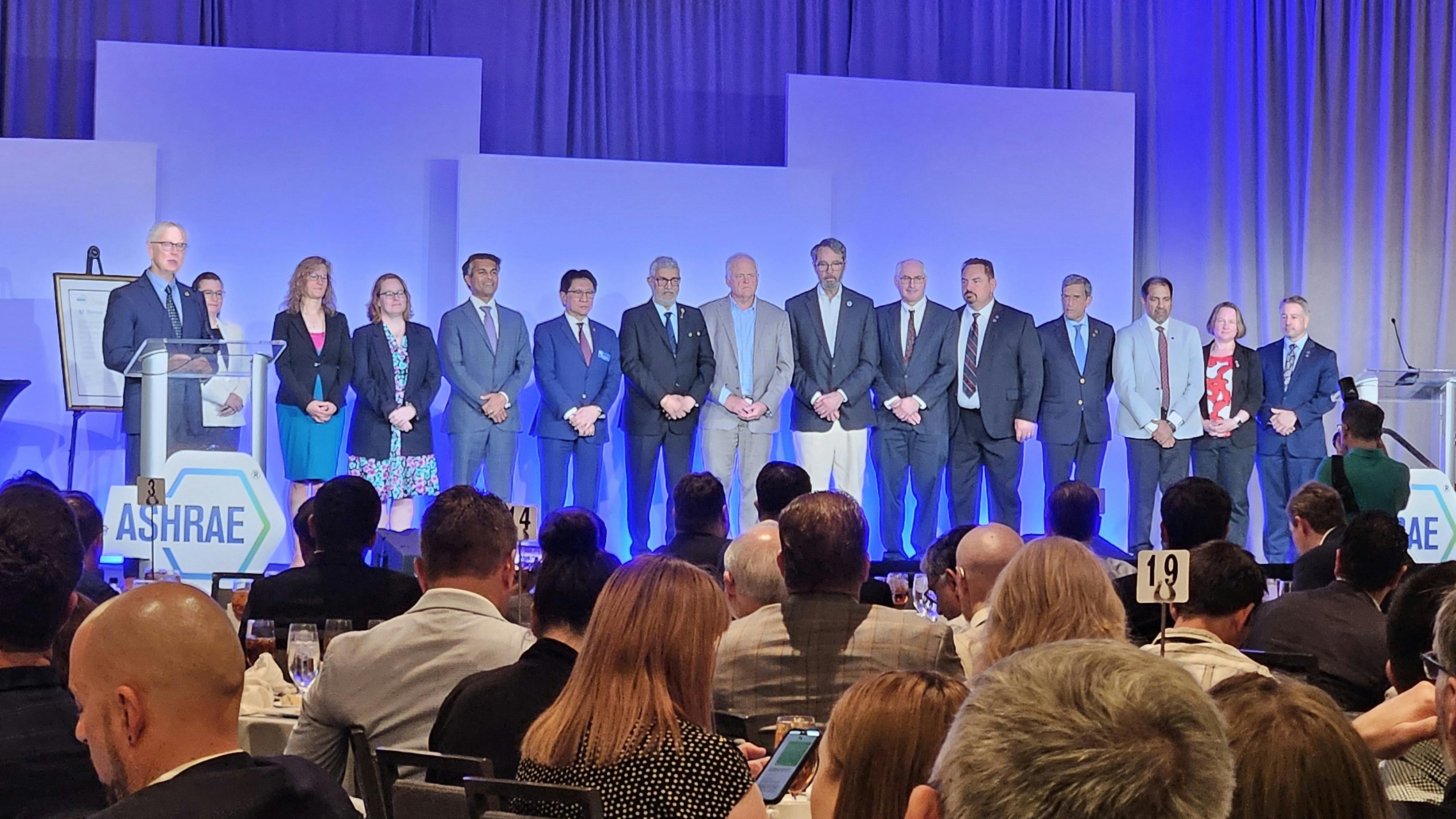 685a2ccbdcb9996f7418022d 1000038764